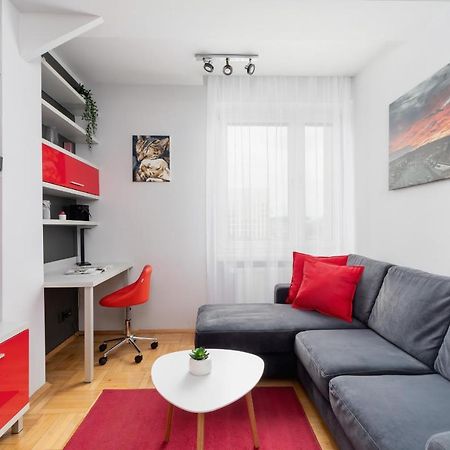 كراكوفيا Lagiewniki Sanctuary One Bedroom Apartment By Renters المظهر الخارجي الصورة